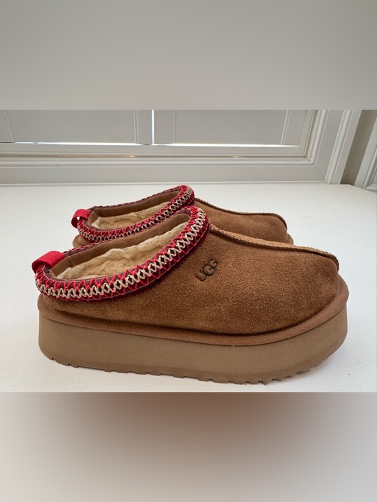 UGG Shoes - Excellent condition women’s UGG Tasman platform slippers slip on size 7 $145